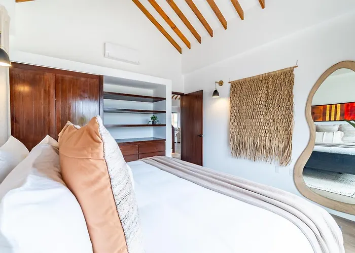 Amani And Mistico Club And Boat Shuttle San Pedro (Ambergris Caye)